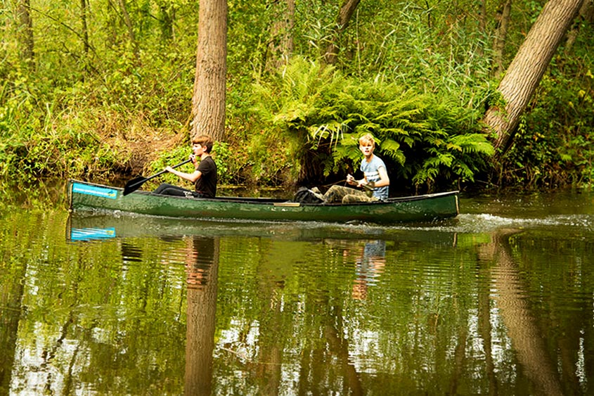 Kanovaren door natuurgebied De Malpie langs de Dommel