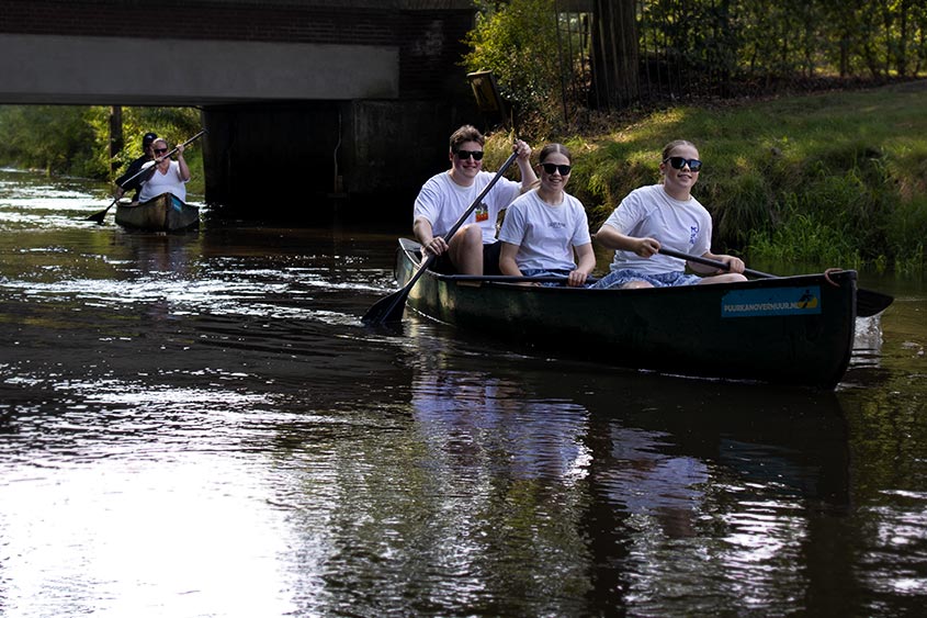 Kanotocht voor leerlingen